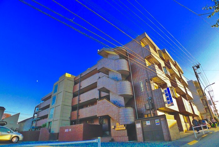 物件外観写真4　(エントランス部分)