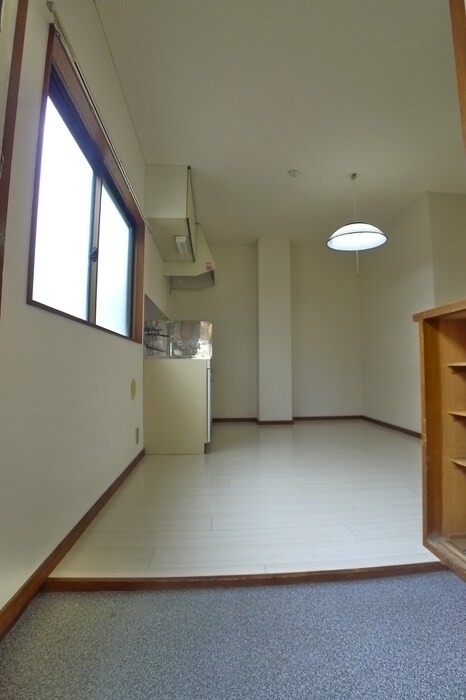 物件内観写真15　(玄関)