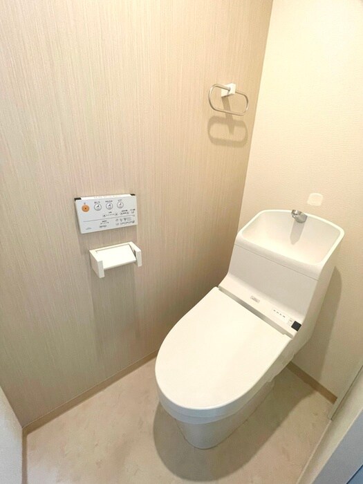 物件内観写真13　(トイレ)