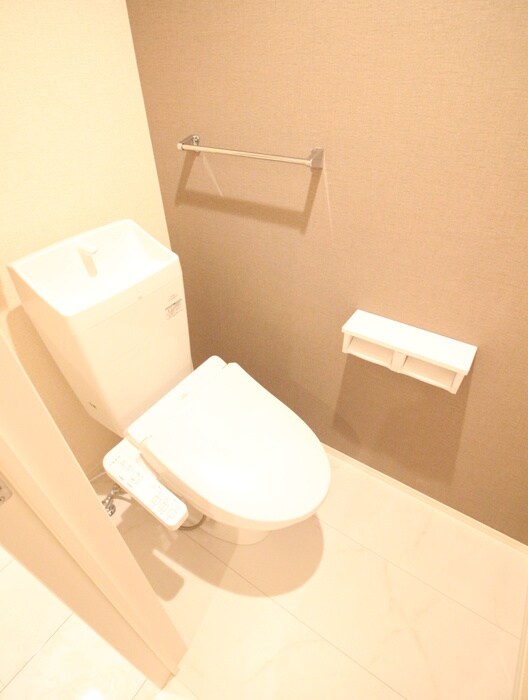 物件内観写真11　(トイレ)