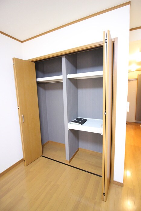 物件内観写真11　(収納)