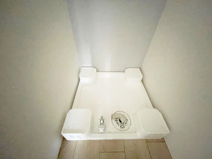 物件内観写真18　(洗濯機置場)