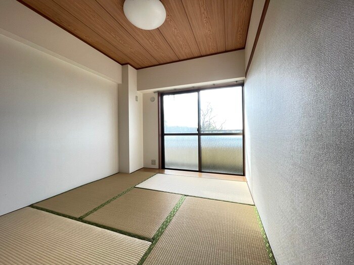 物件内観写真9　(居室)