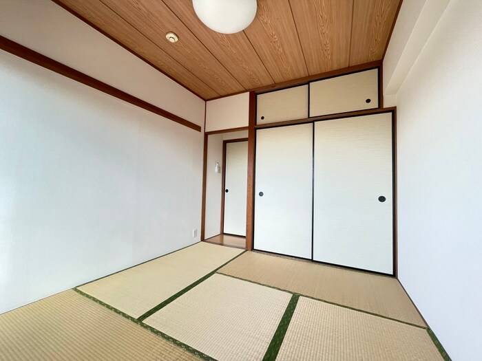 物件内観写真10　(居室)