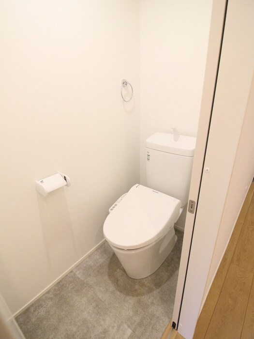 物件内観写真12　(トイレ)