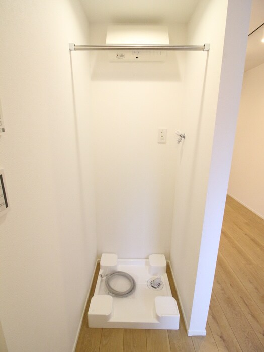 物件内観写真19　(洗濯機置場)