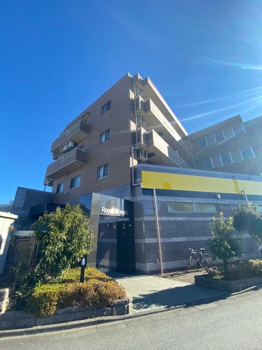 物件外観写真4　(エントランス部分)