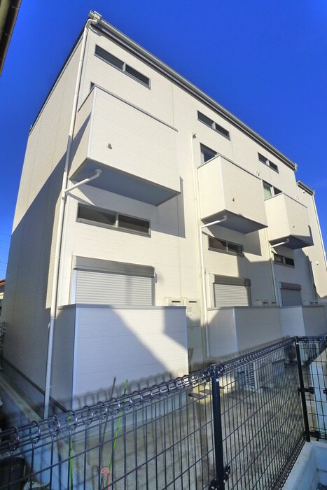 物件外観写真2　(外観写真)