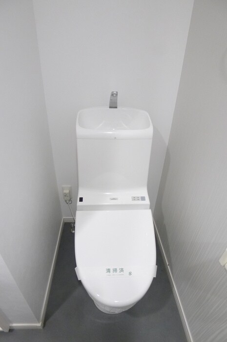 物件内観写真9　(トイレ)