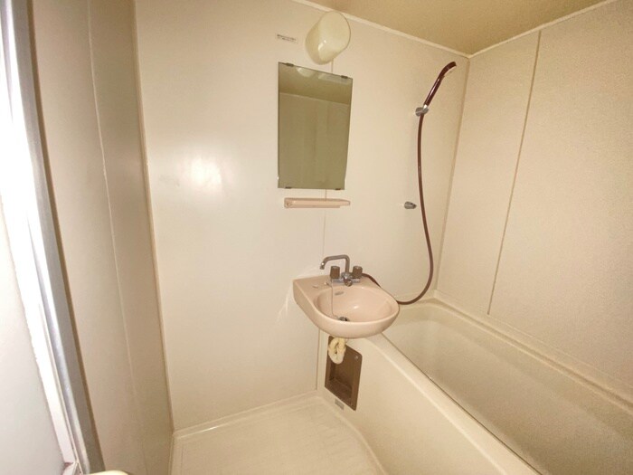 物件内観写真12　(洗面)