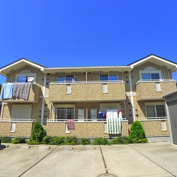 物件外観写真2　(駐車場)