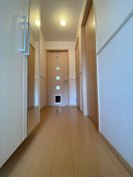 物件内観写真17　(廊下)