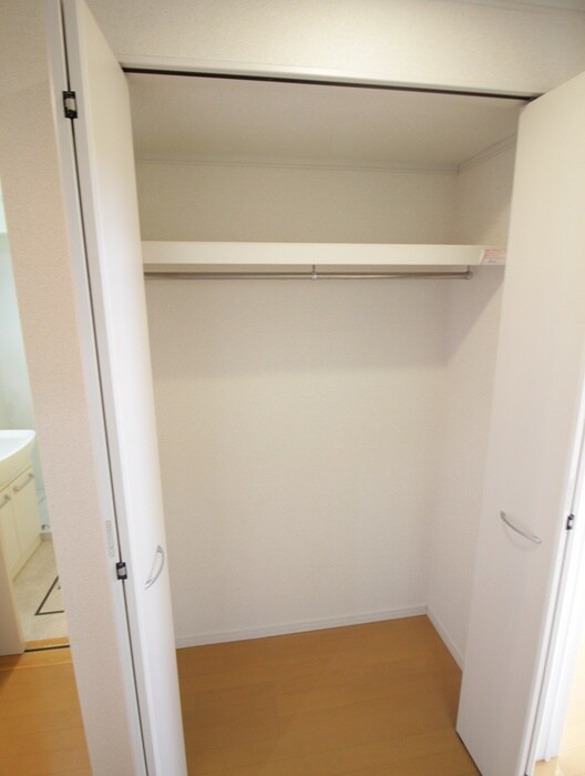 物件内観写真11　(収納)