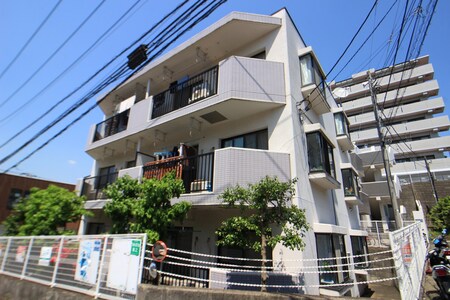 スカイコ－ト２１弐番館外観写真