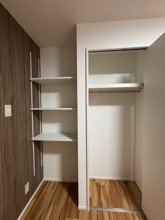 物件内観写真13　(収納)