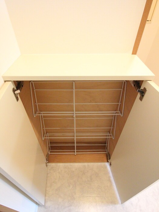 物件内観写真16　(靴箱)