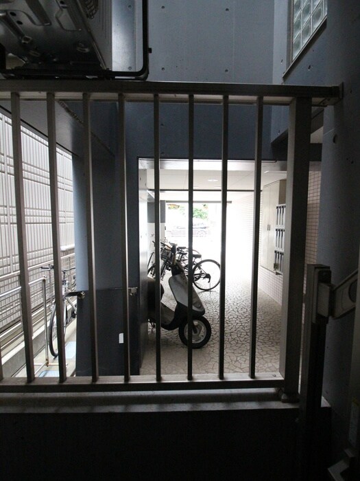 物件内観写真18　(室内からの展望)