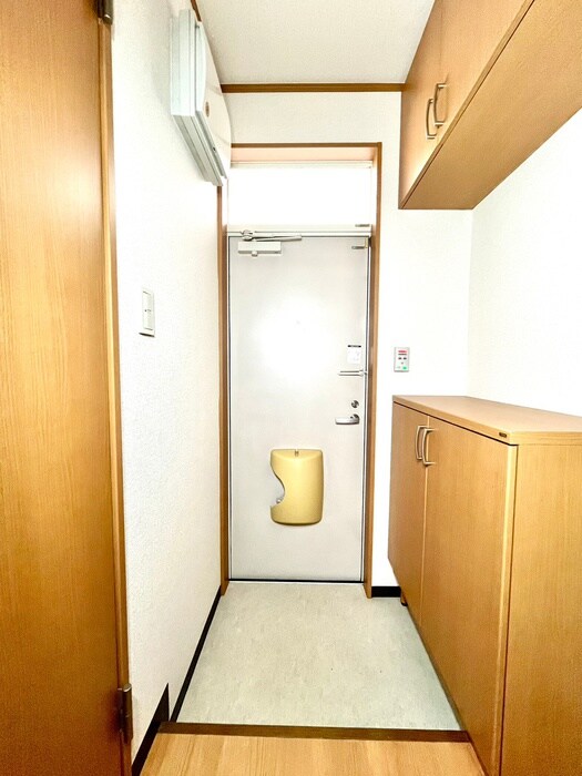 物件内観写真15　(玄関)
