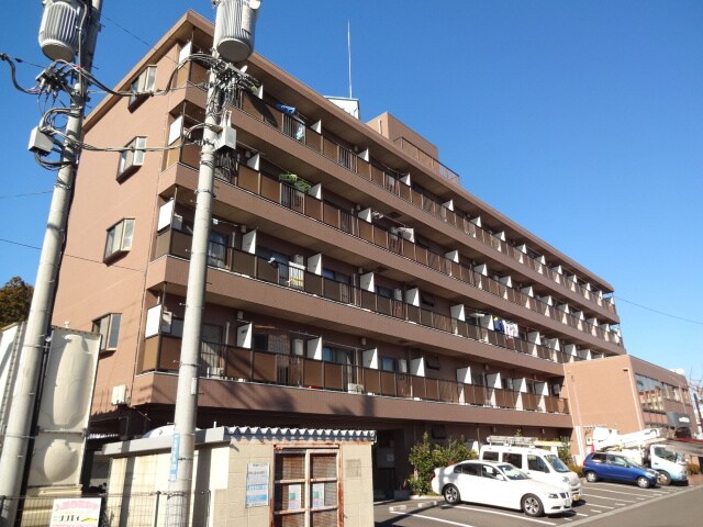 物件外観写真1　(駐車場)