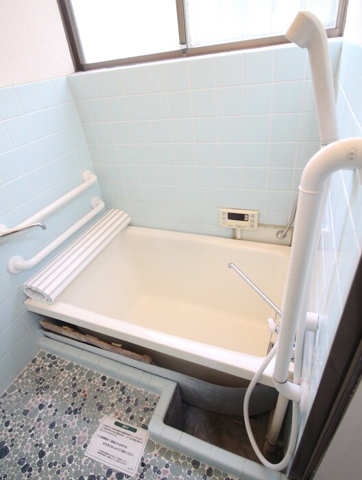 物件内観写真12　(バス／シャワールーム等)