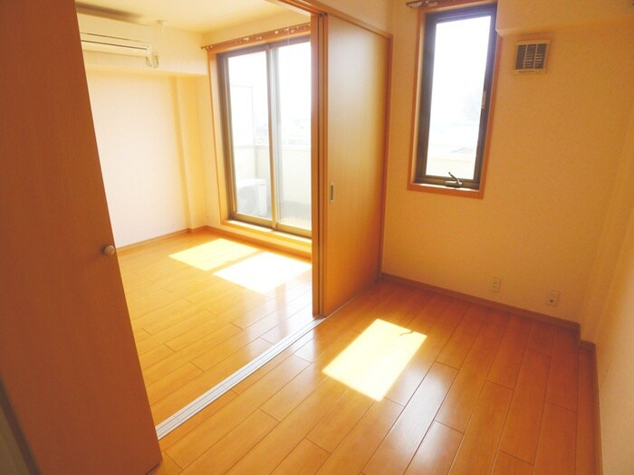 物件内観写真21　(居室)