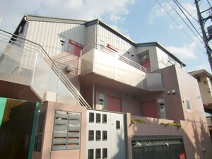 カ－サジュリエッタ外観写真