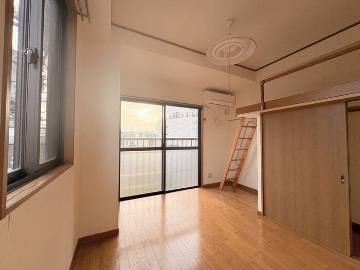 物件内観写真5　(居室)