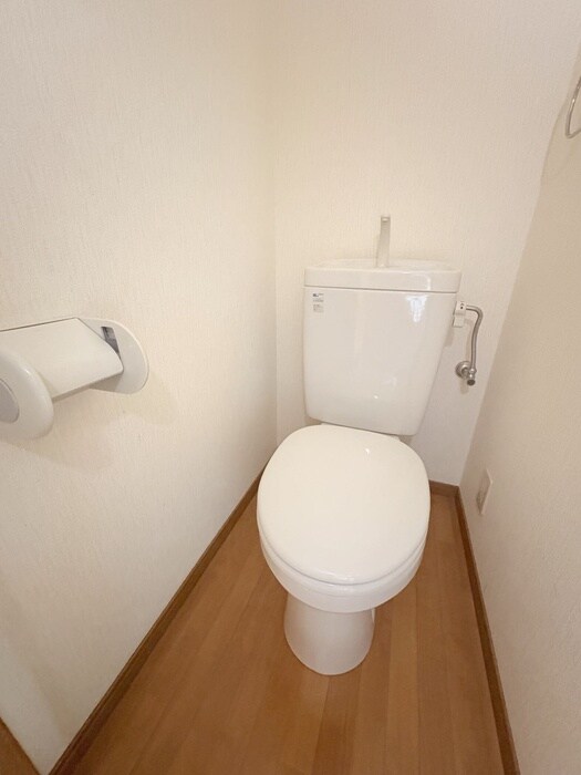 物件内観写真12　(トイレ)