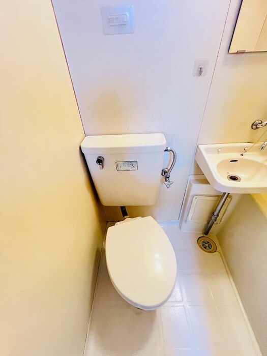 物件内観写真12　(トイレ)