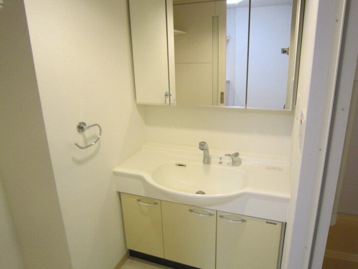 物件内観写真13　(洗面)