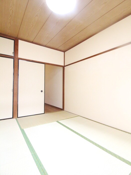 物件内観写真9　(居室)