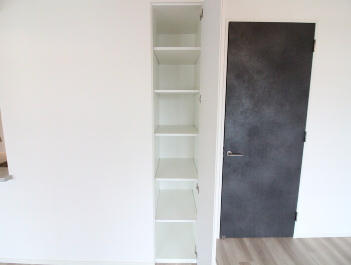 物件内観写真10　(収納)