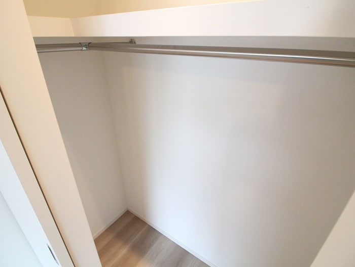 物件内観写真12　(収納)