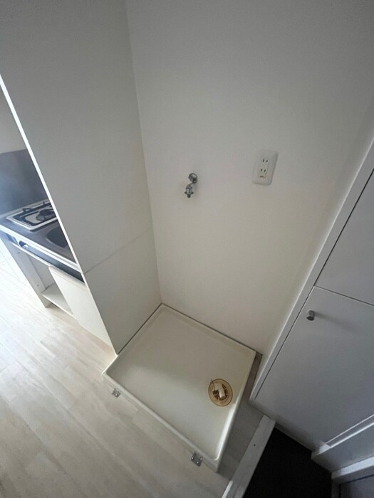 物件内観写真16　(洗濯機置場)