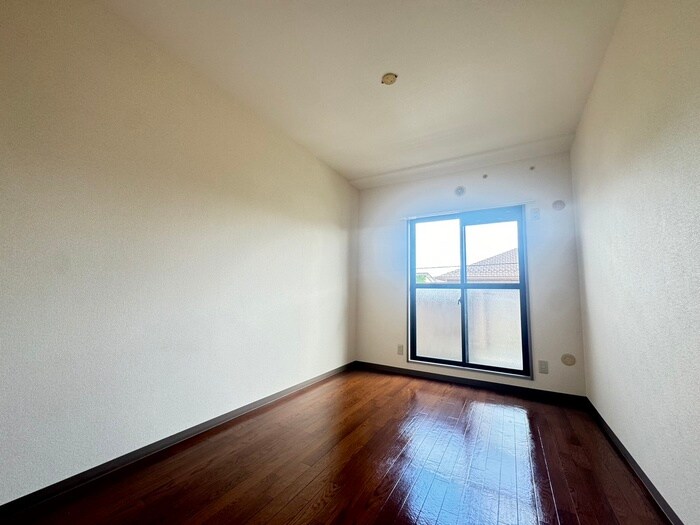 物件内観写真11　(居室)