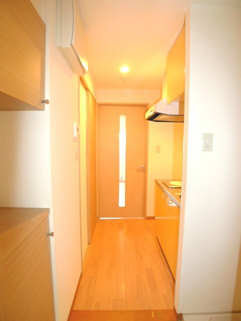 物件内観写真11　(廊下)