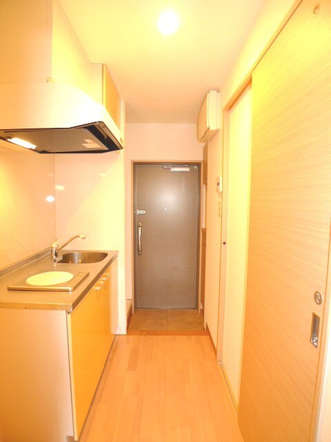 物件内観写真12　(廊下)