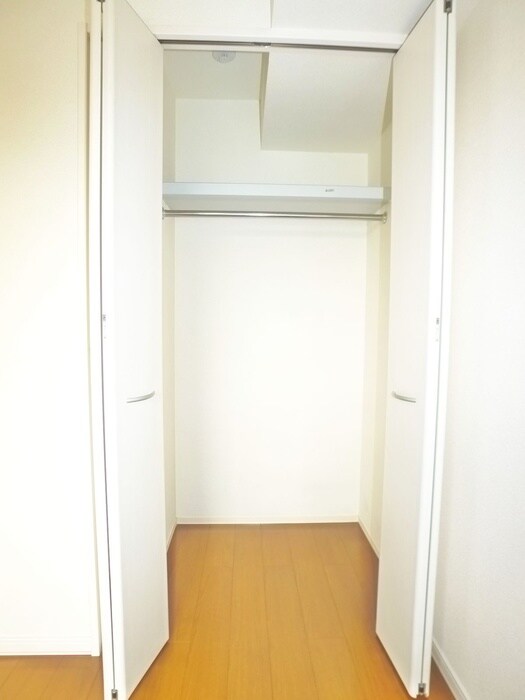 物件内観写真10　(収納)