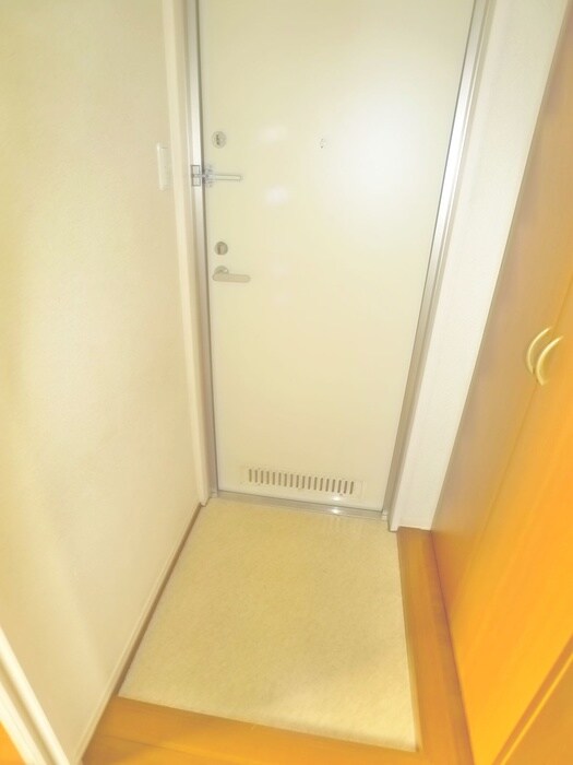 物件内観写真22　(玄関)