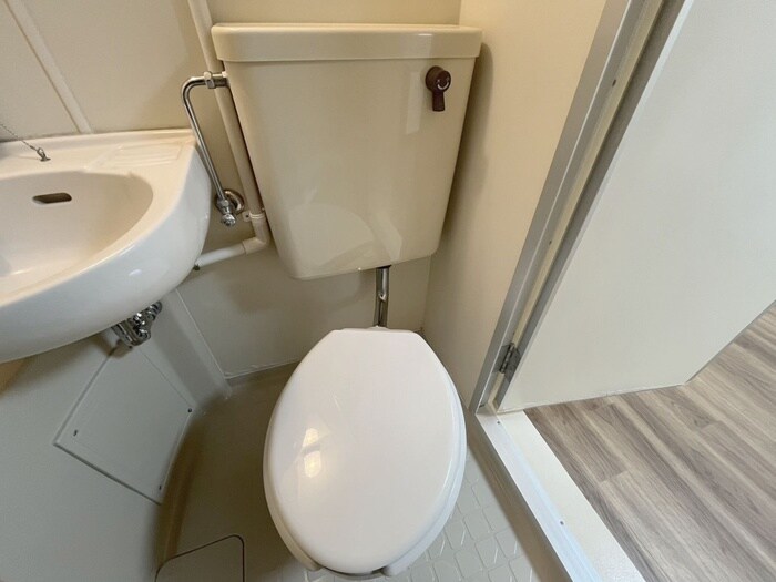 物件内観写真12　(トイレ)