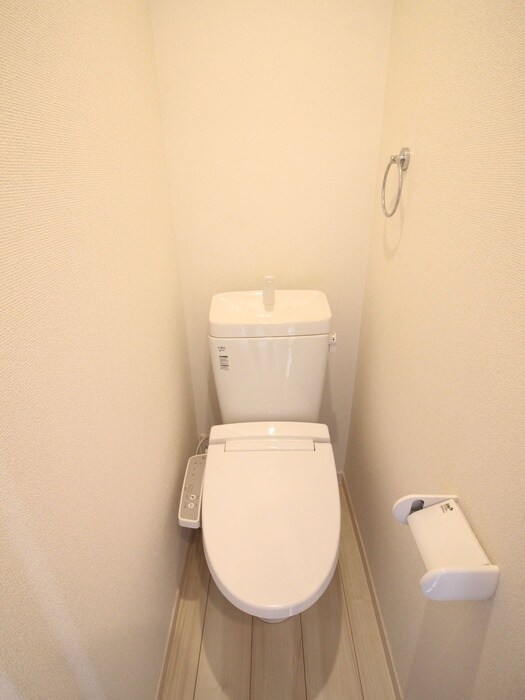 物件内観写真15　(トイレ)