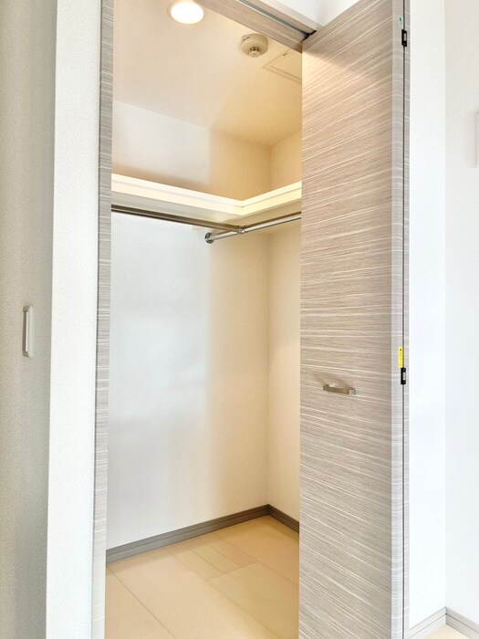 物件内観写真10　(収納)