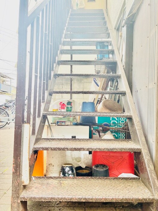 物件外観写真3　(エントランス部分)