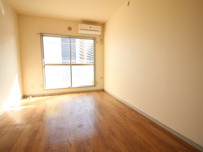 物件内観写真10　(居室)