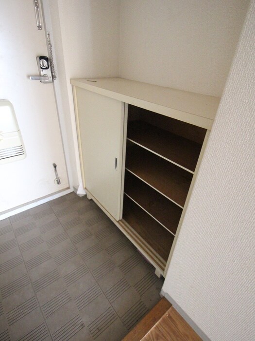 物件内観写真18　(靴箱)