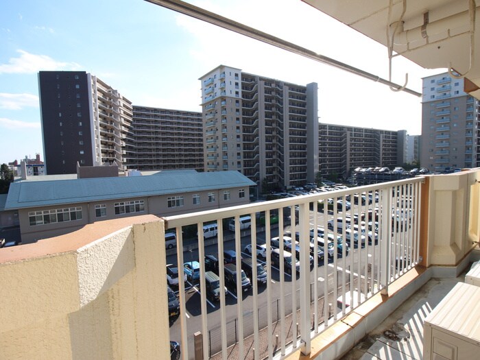 物件内観写真22　(室内からの展望)