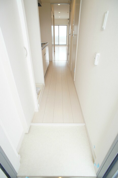 物件内観写真15　(玄関)