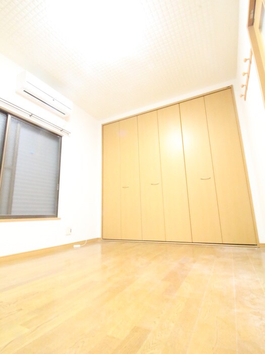 物件内観写真10　(居室)