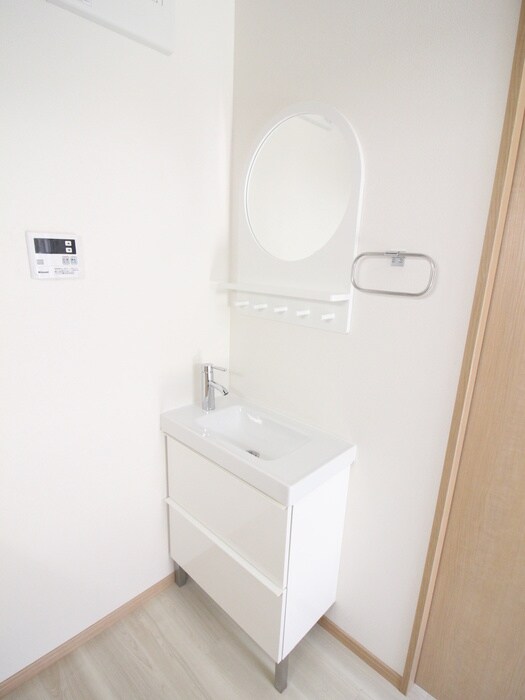 物件内観写真12　(洗面)