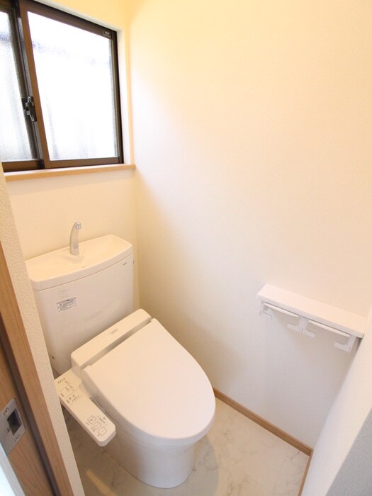 物件内観写真15　(トイレ)